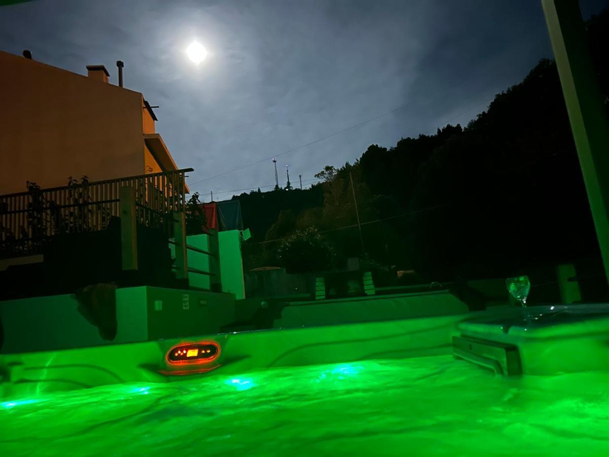 B&c Furnas House Holiday home *